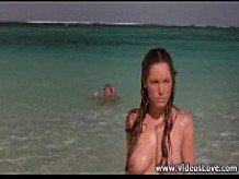 Kelly Brooke folla en Survival Island