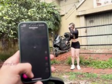 Dani Ortiz conduce su auto mientras su vagina vibra INEDITO