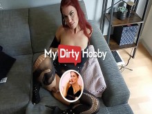 MyDirtyHobby - Nicky-Blue se burla de su vecino después de verlo en el pasillo de su edificio