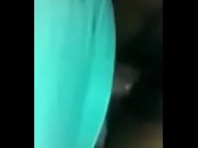 Carla dando el jerez