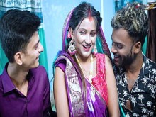 Follé a la gran cuñada productora de leche de mis vecinos con el pretexto de pedirle al audio hindi de leche