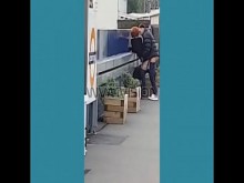 Hackney Downs Man Clarting Fucking en la estación de tren WVMVision