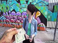 El turista tímido hace anal por dinero en efectivo