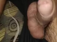 Chupando el pene gordo a mi vecino mientras su mujer trabaja, nos quedamos solos en casa????????????