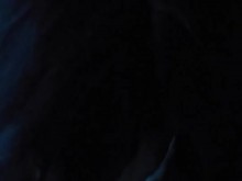 Chica española caliente le encanta chupar polla