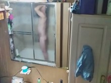 21 minutos de Westlloyd en la leva oculta a través del espejo en los calzoncillos de la nariz de elefante antes de ducharse para ir a trabajar en LEPPARD estampado de la nariz de elefante