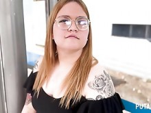 Putalocura - colombiano gordito con un gran culo Alice Foxy Swallows Torbe 's Milk in atrapado