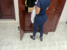 Mi madrastra culona pillada en su momento más íntimo