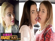 Female Fake Taxi - Tres hermosas chicas usan juguetes sexuales en un taxi