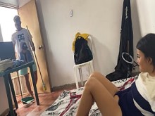 Universitaria paga el alquiler de su habitación con su enorme culo. En español, Subtitulado en inglés.