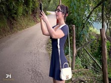 Chica extraña me pide que la folle sin condón al aire libre - Danner Mendez & Iris Rodriguez