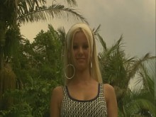 Tanya Davis es criticada en la sala de trabajo