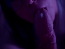 Hermosa chica le chupa la polla a su hombre.