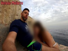 Follando a Española Culona en Público con Vistas al Mar
