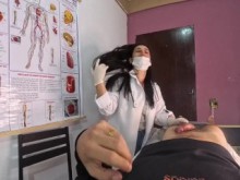 erección inesperada frente a la enfermera