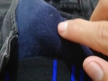 Masajeo mi pene y me mojo el boxer//Masajeo mi pene y mojo mi prenda ????