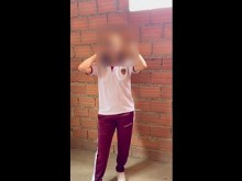 PORNO CASERO COLEGIALA SE FOLLA AL NOVIO DE SU MEJOR AMIGA CASERO REAL