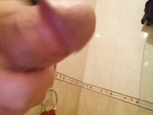 Golpeando la cámara con mi gran polla