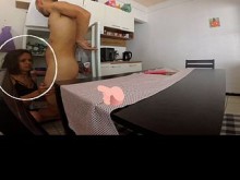 Pillada en el acto, una esposa con un amigo así no necesita enemigos