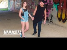 Sexo salvaje al aire libre con la adolescente rusa Evelina Darling y su novio - Mamacitaz